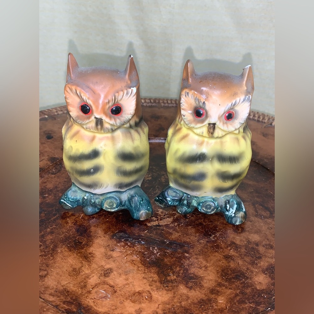 Norcrest Owl on tree Salt & Pepper shaker Vintage H-612